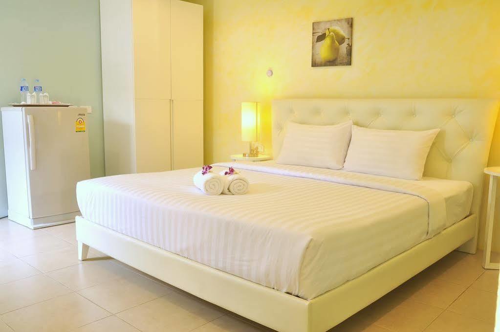 Oyo 345 The Click Guesthouse At Chalong Phuket Dış mekan fotoğraf