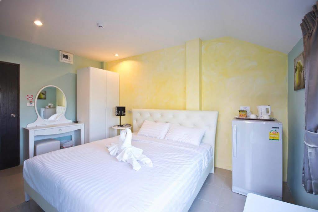 Oyo 345 The Click Guesthouse At Chalong Phuket Dış mekan fotoğraf